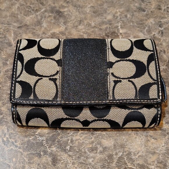Classic Coach Logo Bifold Wallet - Picture 1 of 7